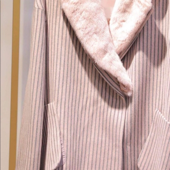 Coat - Picture 2 of 3